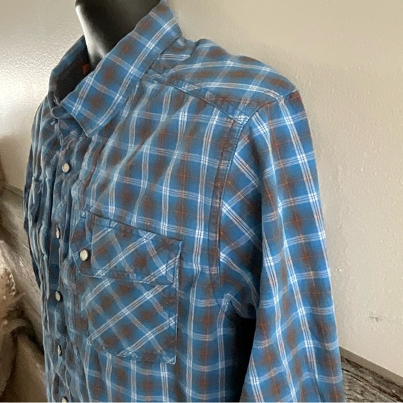 5.11 Tactical snap down hidden pocket plaid shirt size medium (E1) - Picture 3 of 8